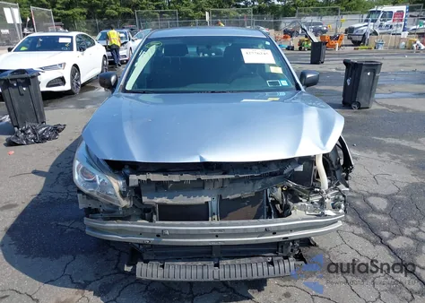 2017 Subaru Legacy 2.5I z USA, uszkodzony, nr VIN 4S3BNAA60H3004112